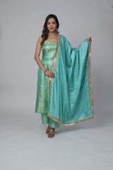 Sleeveless Brocade Kurta Set